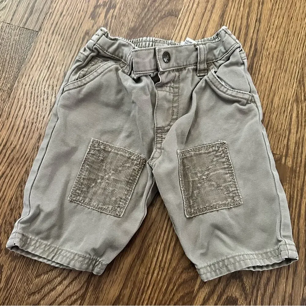 2 pairs of baby pants, size 0-3 months
